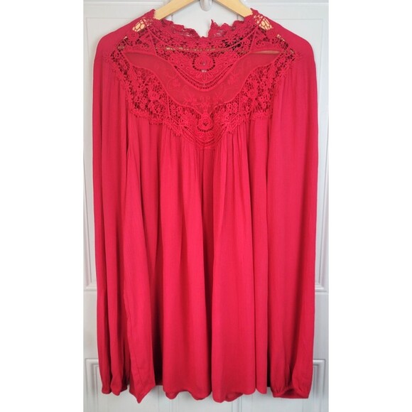 Torrid Plus Size Crinkle Gauze Crochet Detail Top Size 1X - Picture 3 of 11